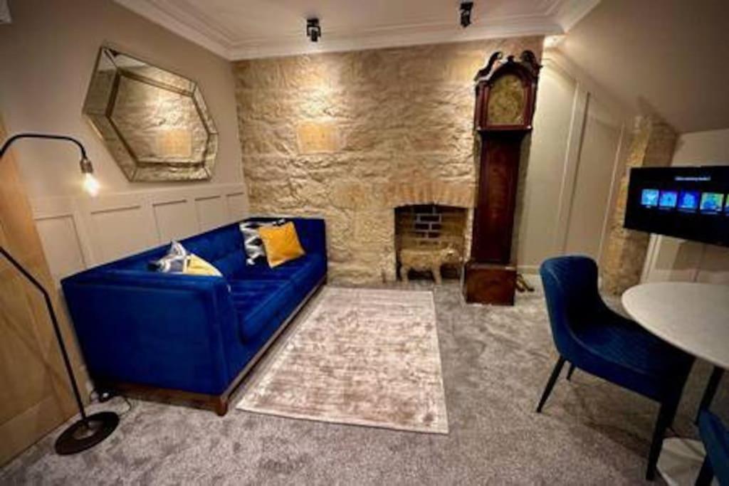 אינברנס Treat Yourself To Luxury & Style מראה חיצוני תמונה