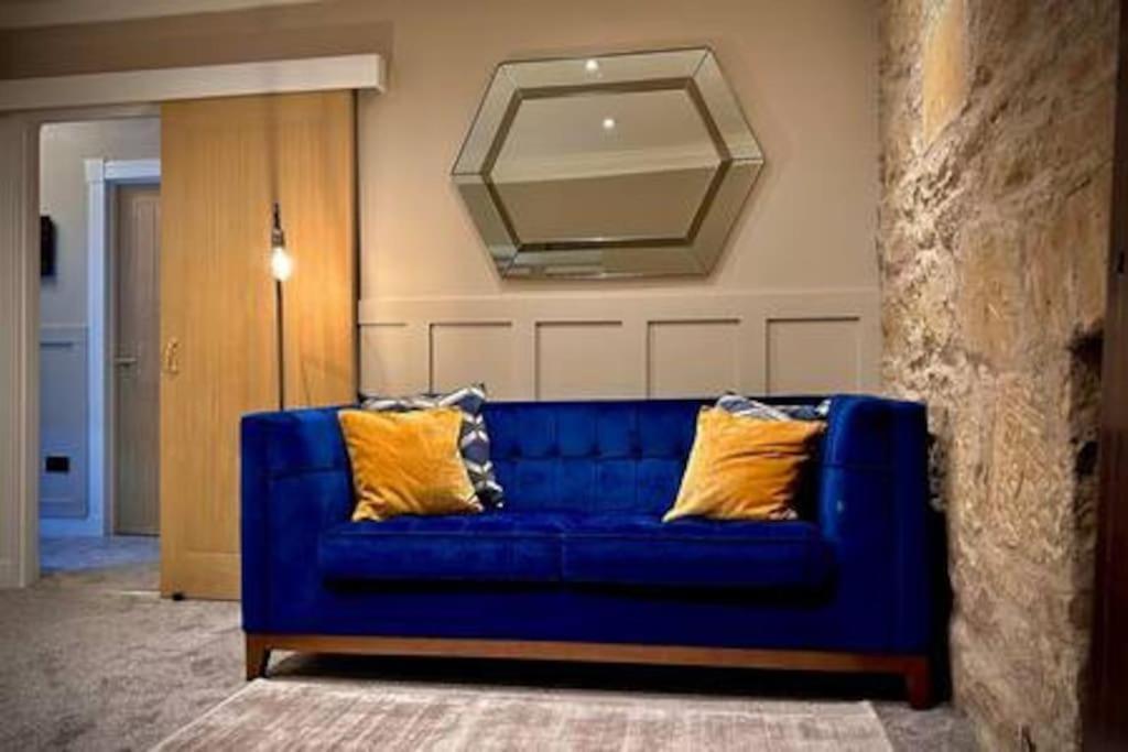 אינברנס Treat Yourself To Luxury & Style מראה חיצוני תמונה